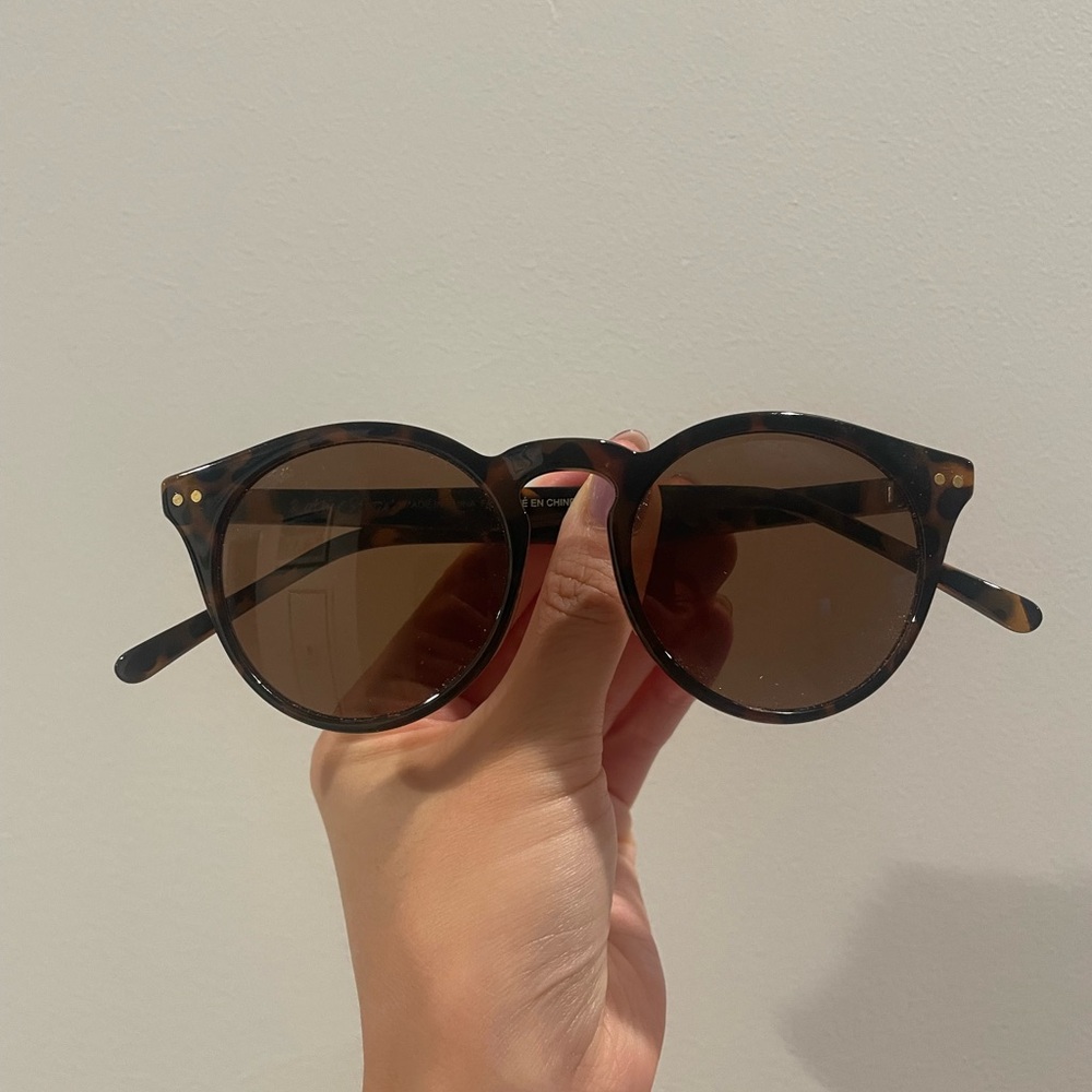 Tortoiseshell Round Sunglasses - Brown Lenses